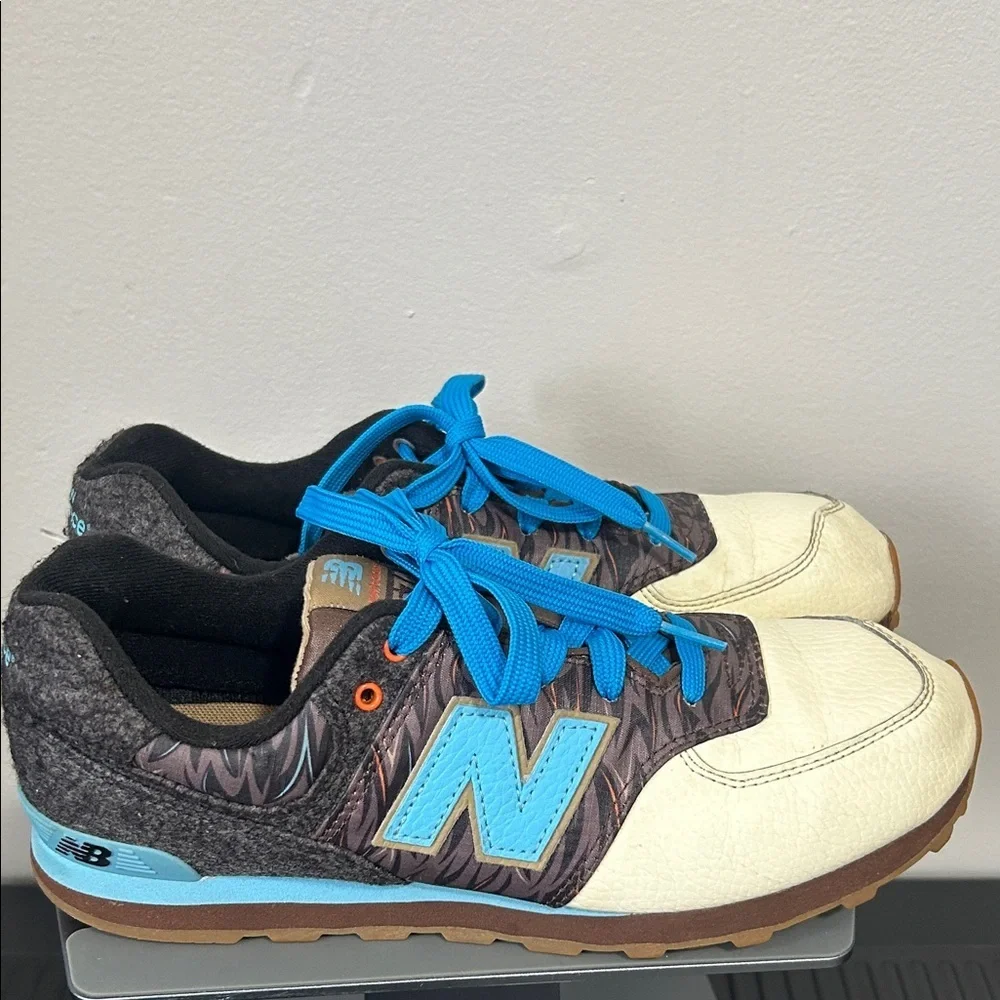 New Balance 574 Sneakers – size 7 – Brown/Blue – Great Condition